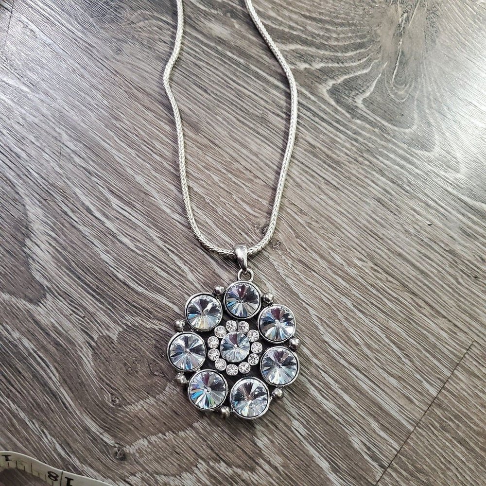 Flower Crystal necklace